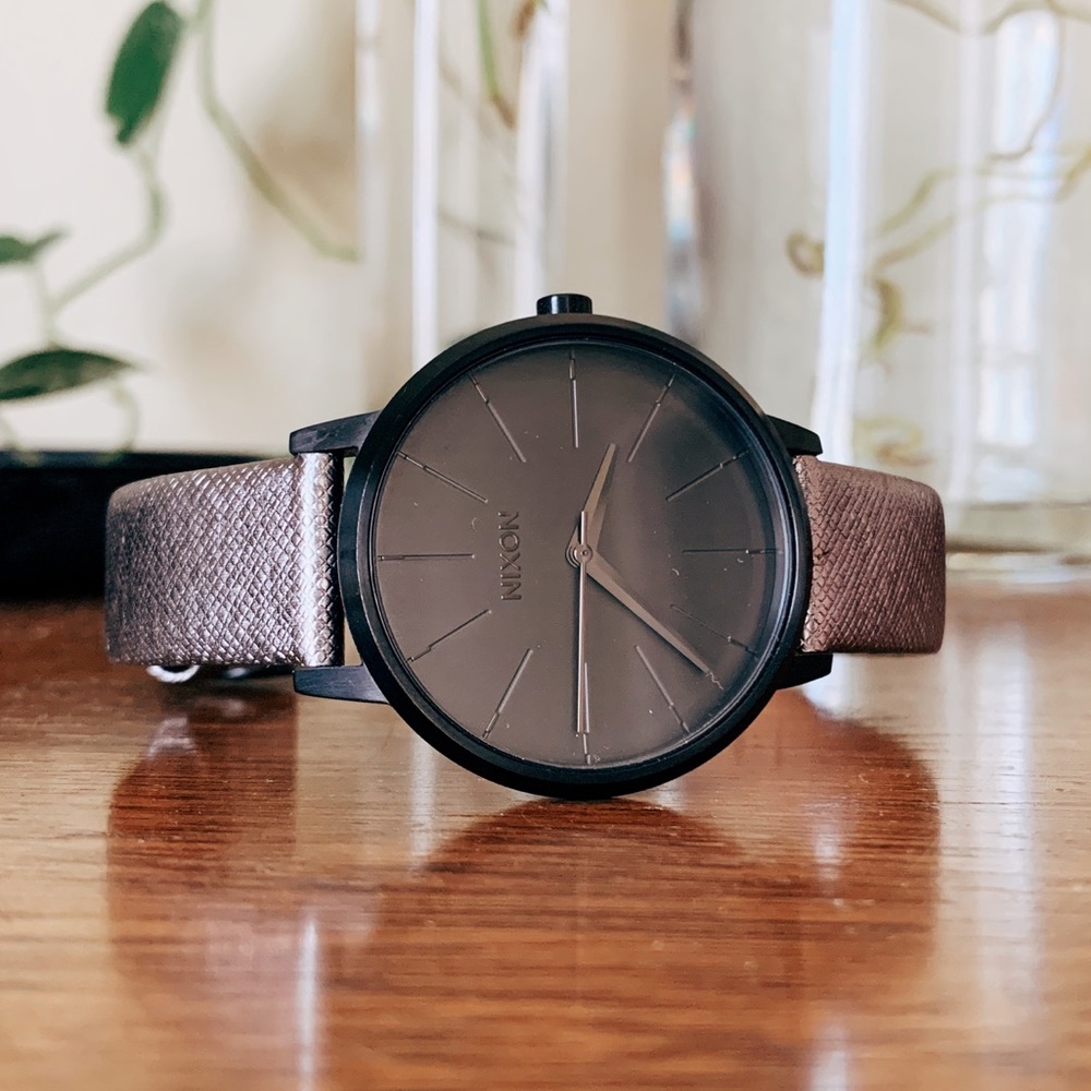 Nixon ‘Movin Out’ Kensington Watch